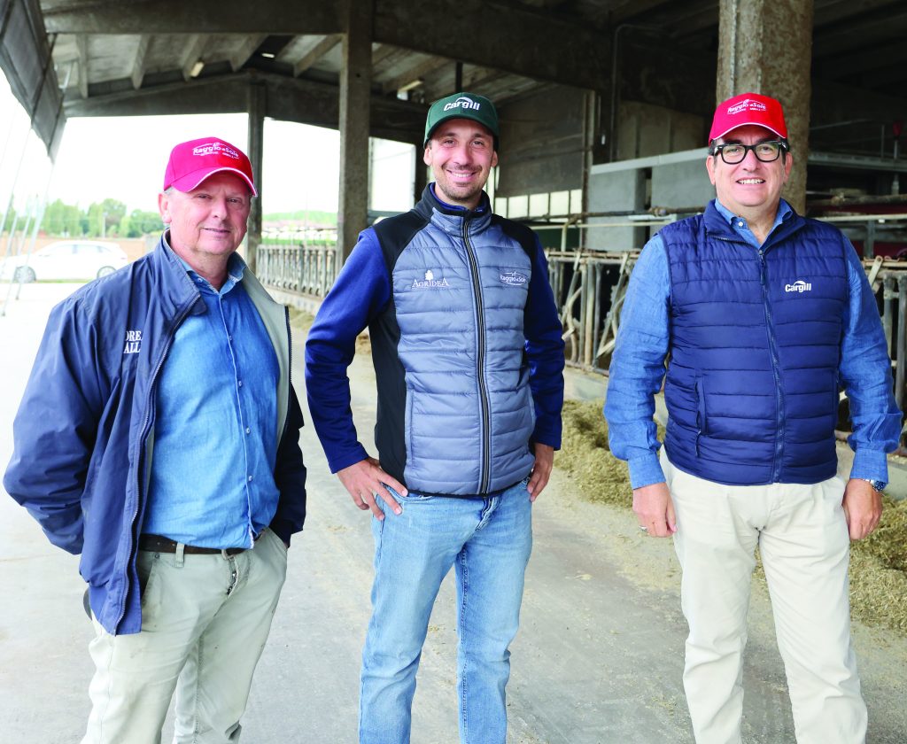 Da sinistra Andrea Grilli, il Dairy management consultant Edgardo Boselli e il Territory manager Nord Ovest Agostino Marrazzo di Raggio di Sole®.